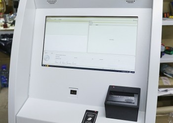 Терминалы саморегистрации в отелях со сканером паспорта