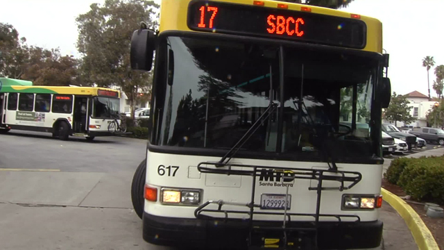 В Санта-Барбаре установлен транзитный киоск для пассажиров междугородних автобусов