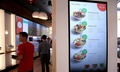 Рестораны фастфуда переходят на новые автоматизированнные киоски для заказа